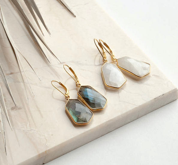 Dea Earrings - Moonstone