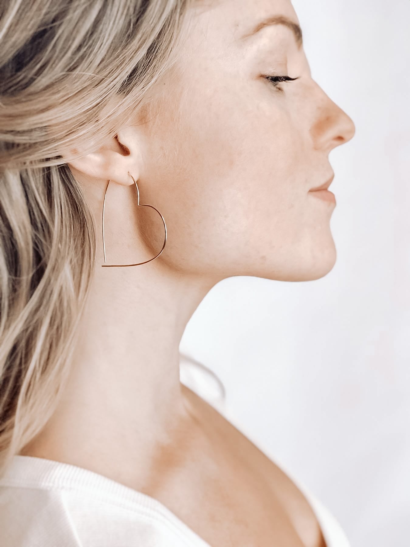Heart Hoop Earrings - Lotus Jewelry Studio